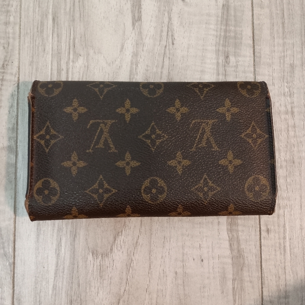 Authentic Louis Vuitton Monogram Porte Tresor International Trifold Long Wallet - Picture 2 of 16